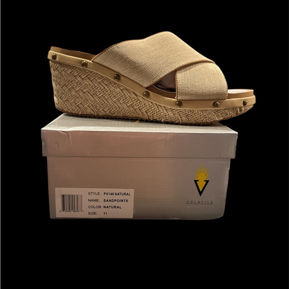 Volatile Shoes - Volatile‎ Tan Wedge Sandals